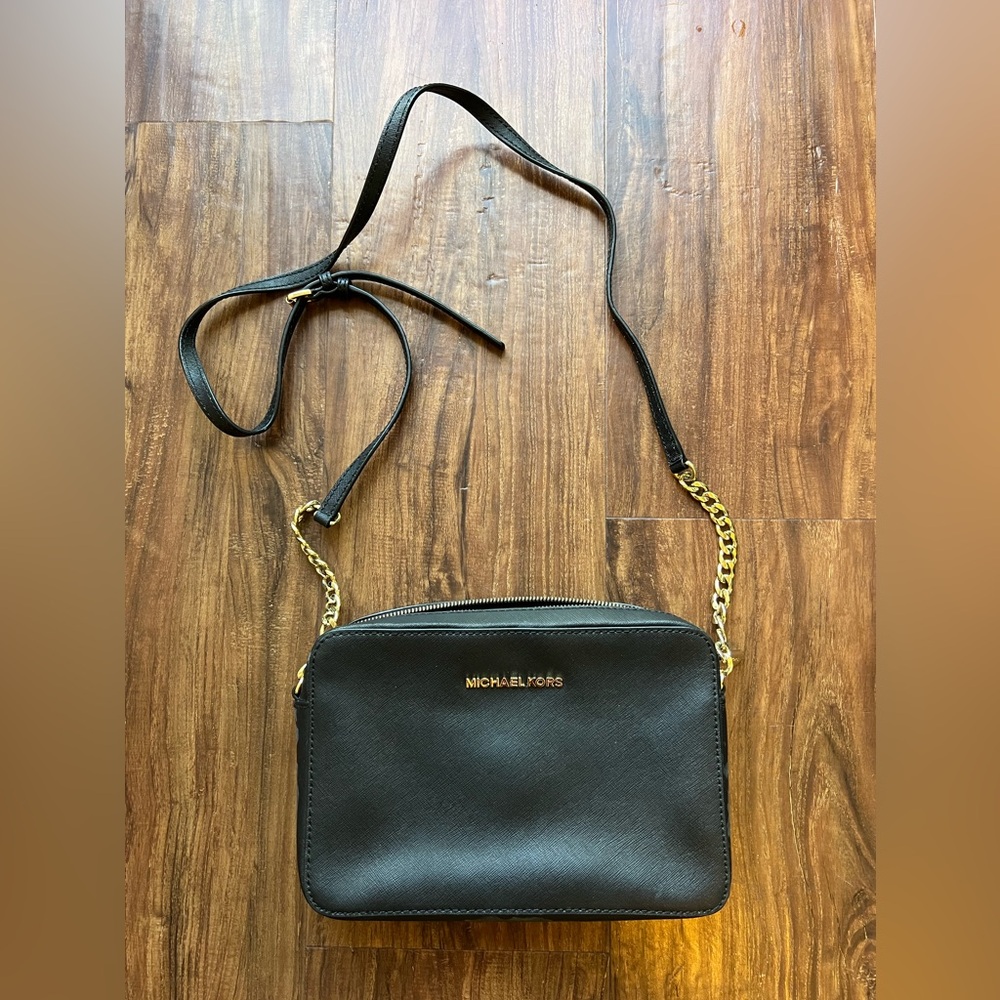 Michael Kors Jet Set Saffiano Leather Crossbody Bag